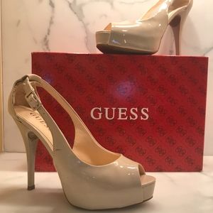 Guess Women’s Tan pumps